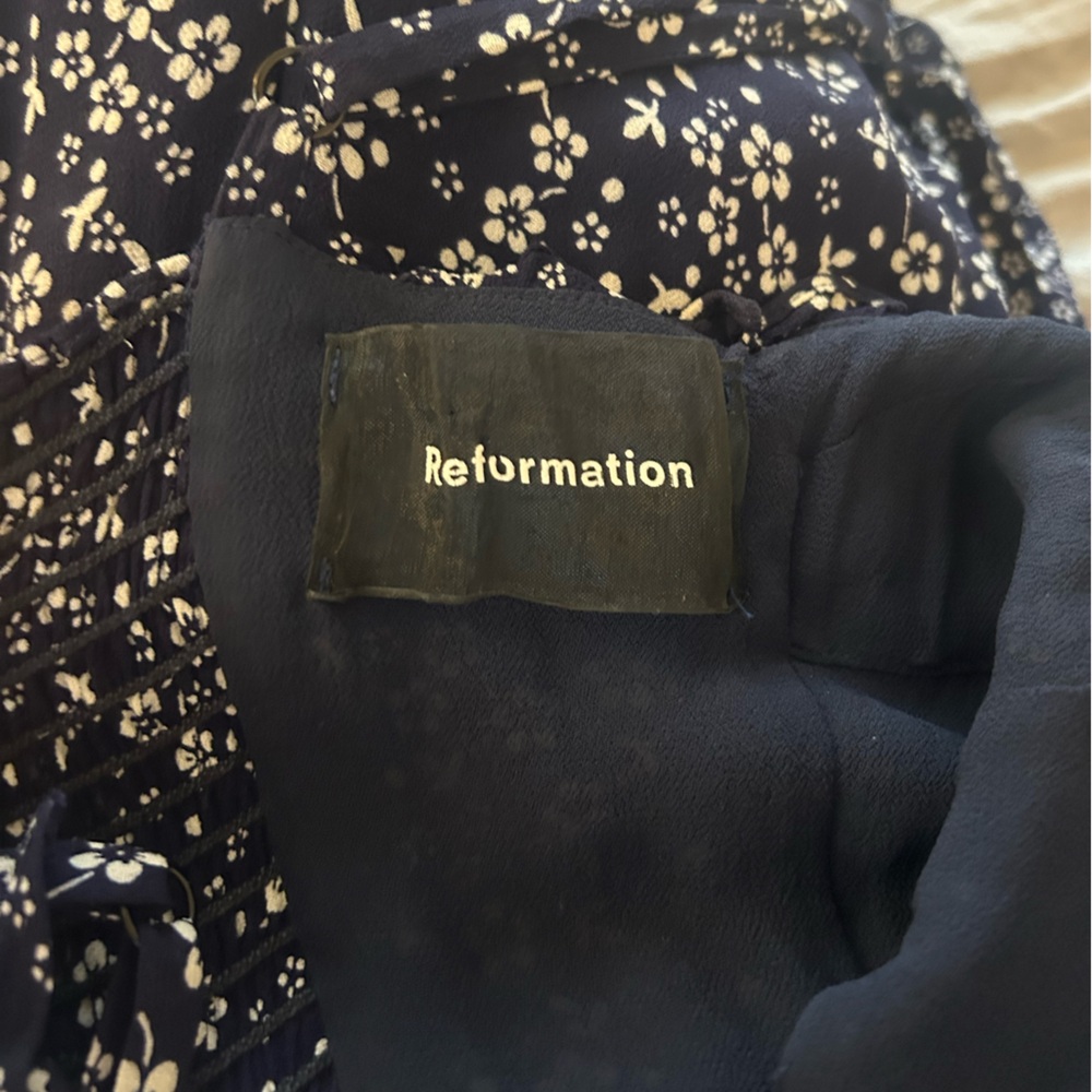 Reformation Fergie Jumpsuit in Navy Floral - Picture 9 of 10